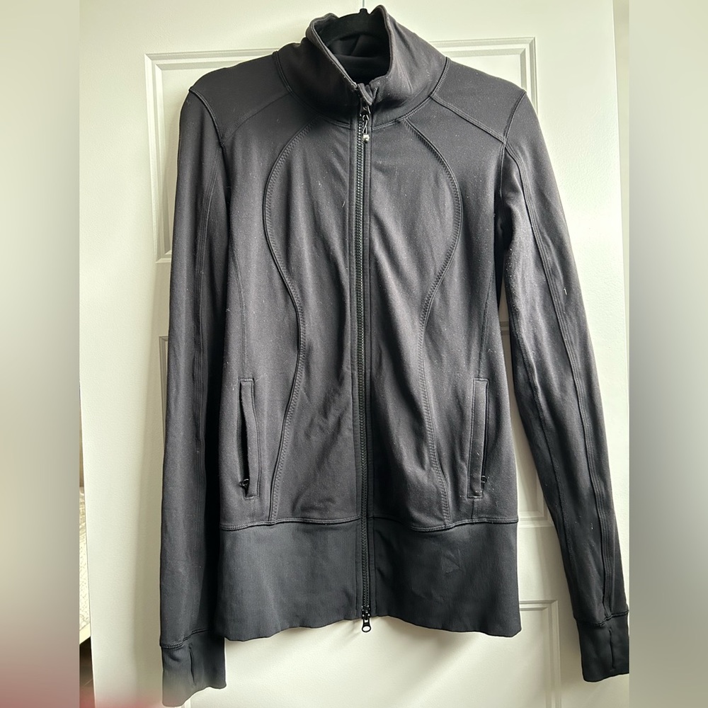 Lululemon Sweatshirt (Black, Size 8)